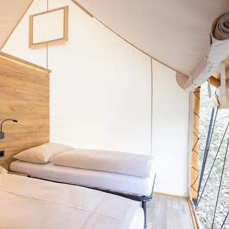 Luxurious Safari Tent With Air Conditioning Luxury tent