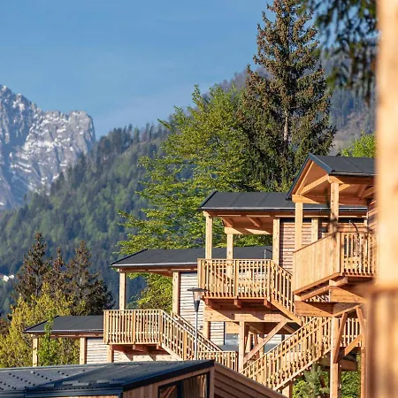 Luxurious Safari Tent With Air Conditioning Luxury tent Kotschach-Mauthen